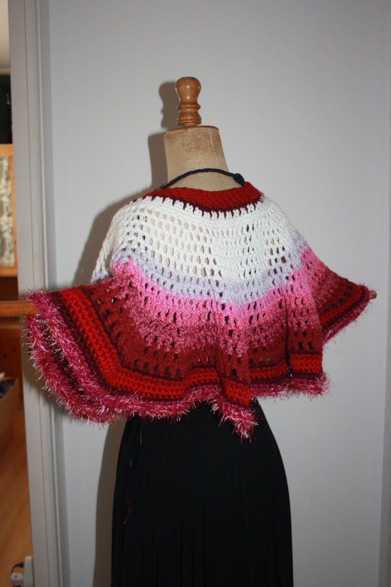 short poncho or shoulder warmer image 3