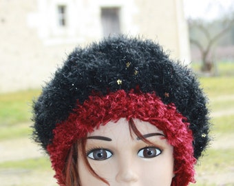 72 slightly sparkling black beret with golden flowers