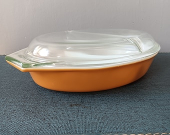 Pyrex Orange/Pumpkin Divided Casserole | 1 Quart No. 063