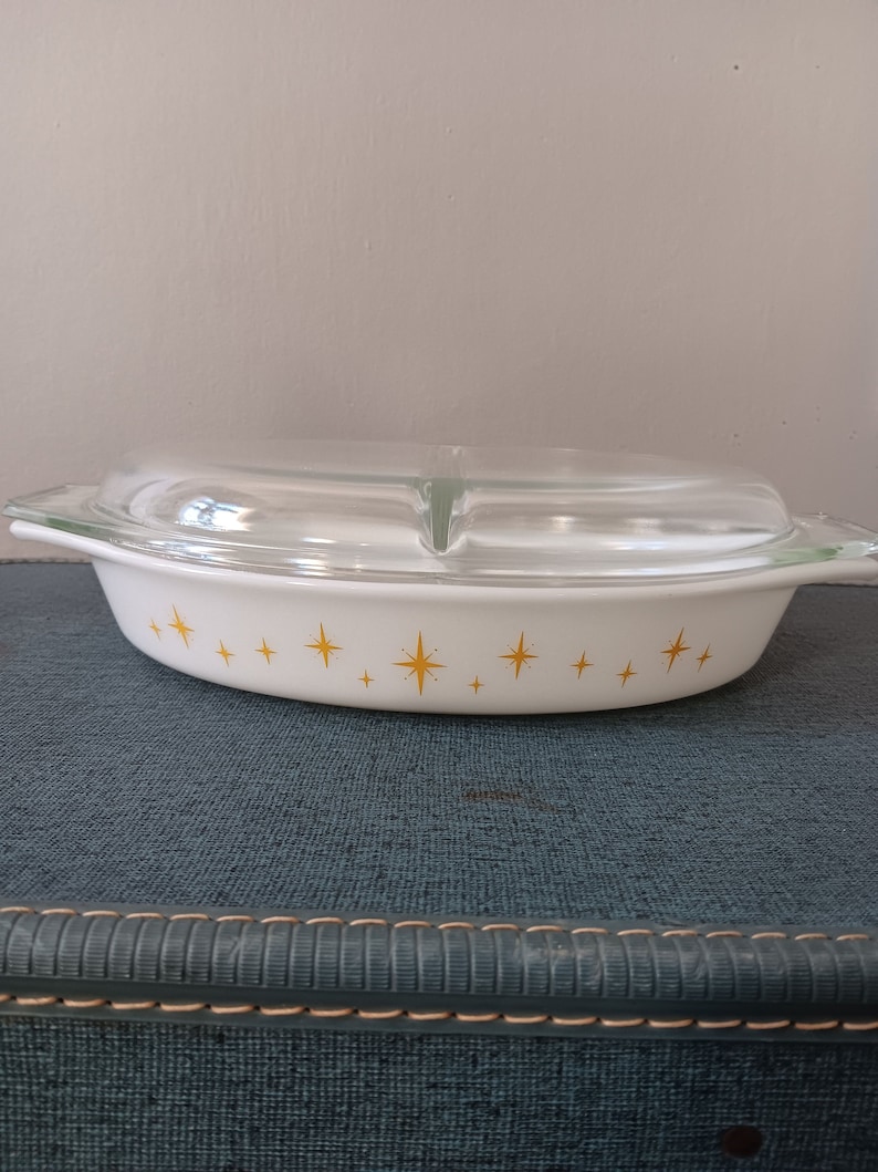 Pyrex Constellation Divided Casserole Rare 1959 Promotional Item image 1