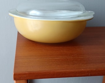 Pyrex Mustard Yellow Casserole with Lid