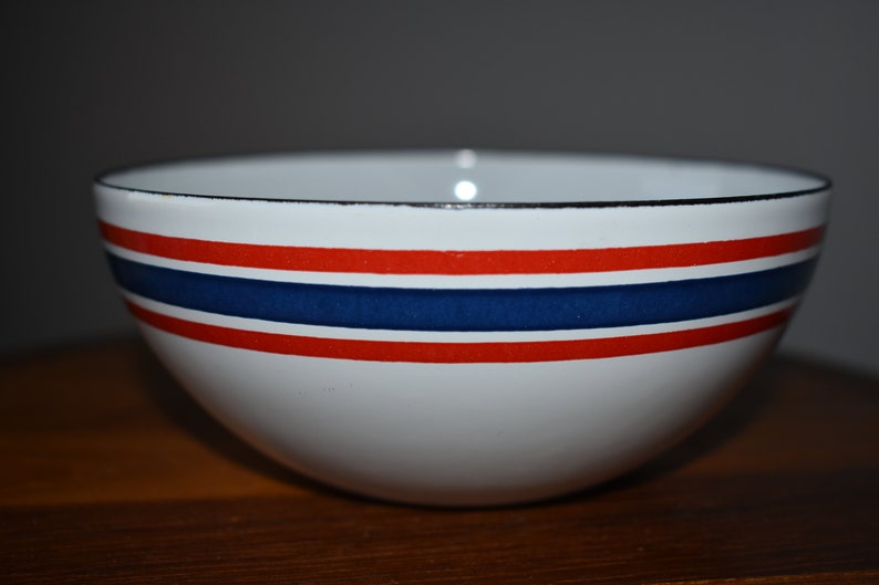 Cathrineholm Club Celebration Norway Enamel Bowls Set of 4 image 3