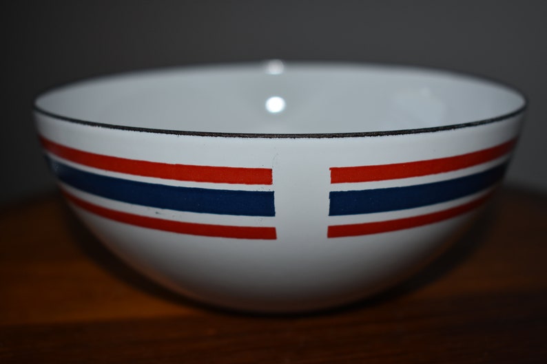 Cathrineholm Club Celebration Norway Enamel Bowls Set of 4 image 6