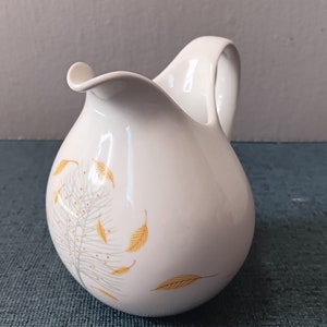 Eva Zeisel Sunglow Creamer | Hallcraft by the Hall China Co.
