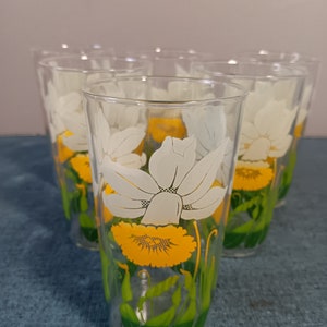 Anchor Hocking Daffodil Drinking Glasses Set of 6 Midcentury Luncheon Glasses image 1