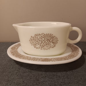 Pyrex Woodland Gravy Boat and Saucer image 4