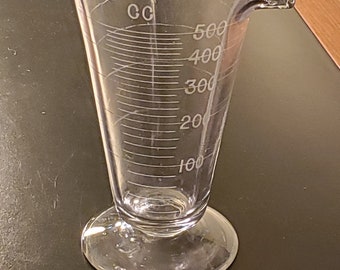 Vintage Apothecary Beaker, Early 1900s Glass Measuring Pitcher