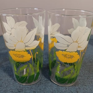 Anchor Hocking Daffodil Drinking Glasses Set of 6 Midcentury Luncheon Glasses image 4