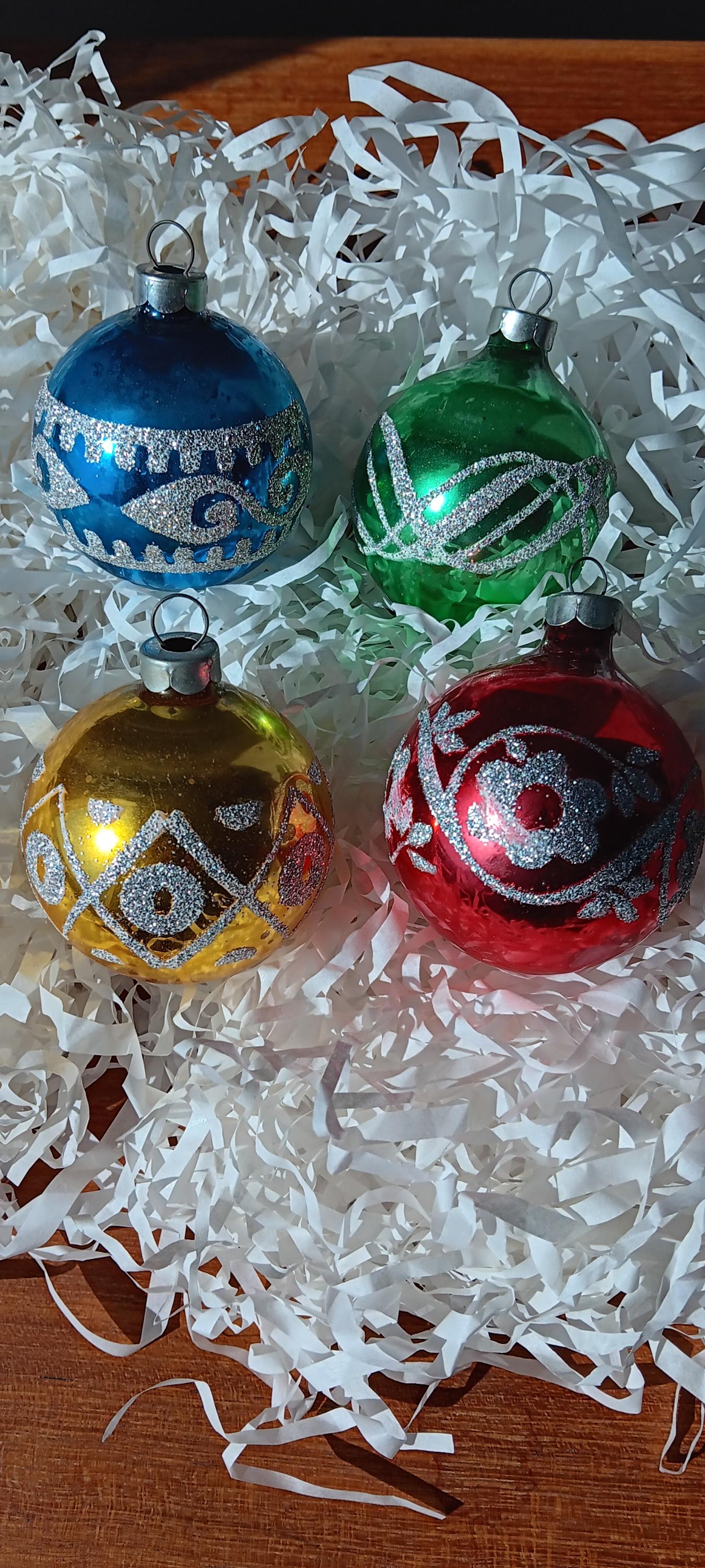 Vintage Christmas Ornaments | Set of 4 - Etsy