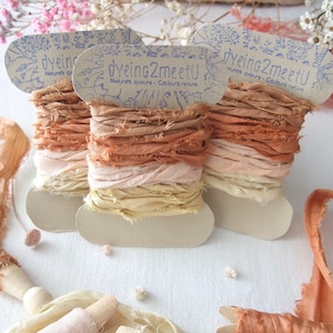 Rubans de soie recyclée de sari avec teinture végétale à la main en crème, rose, terra orange, latte brun, bord brut, zero déchet, 3.5m (4y)