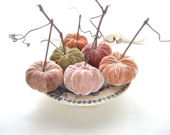 Whimsical velvet pumpkin, handmade and hand dyed with plants with vine stem, about 8 cm 3" diameter, unique photo prop, natural sewn no glue