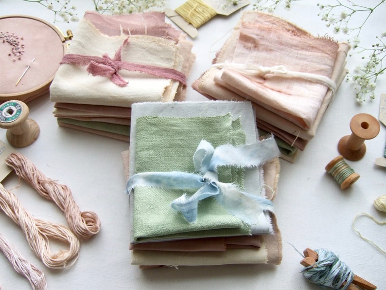 Antique French fabric hand dyed with plants, small bundle wrapped with a ribbon. 20x20 cm / 8x8 in linen / hemp / cotton piece for embroidery, slow stitching, craft project DIY textile. Sold by Dyeing2meetU on Etsy
