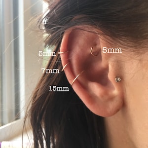 Pendiente de aro sin fin delicado Huggie de cartílago relleno de plata, rosa y oro de 14 k Calibre 20 Calibre 18 lóbulo superior conch helix tragus daith 14kt 22g 16g imagen 7