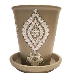 Handmade Decoupage Terra Cotta Indoor Flowerpot, Indoor Planter, Embellished Flowerpot 5"
