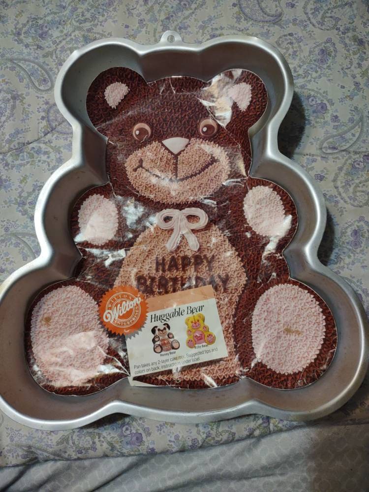 Wilton Vintage Giant Cookie Cake Pan, Bear Cookie Pan, Giant