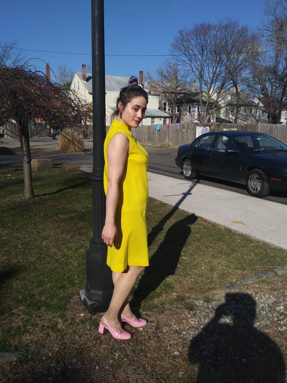 Yellow Vintage 1960's Mad Men Sheath Dress - image 2