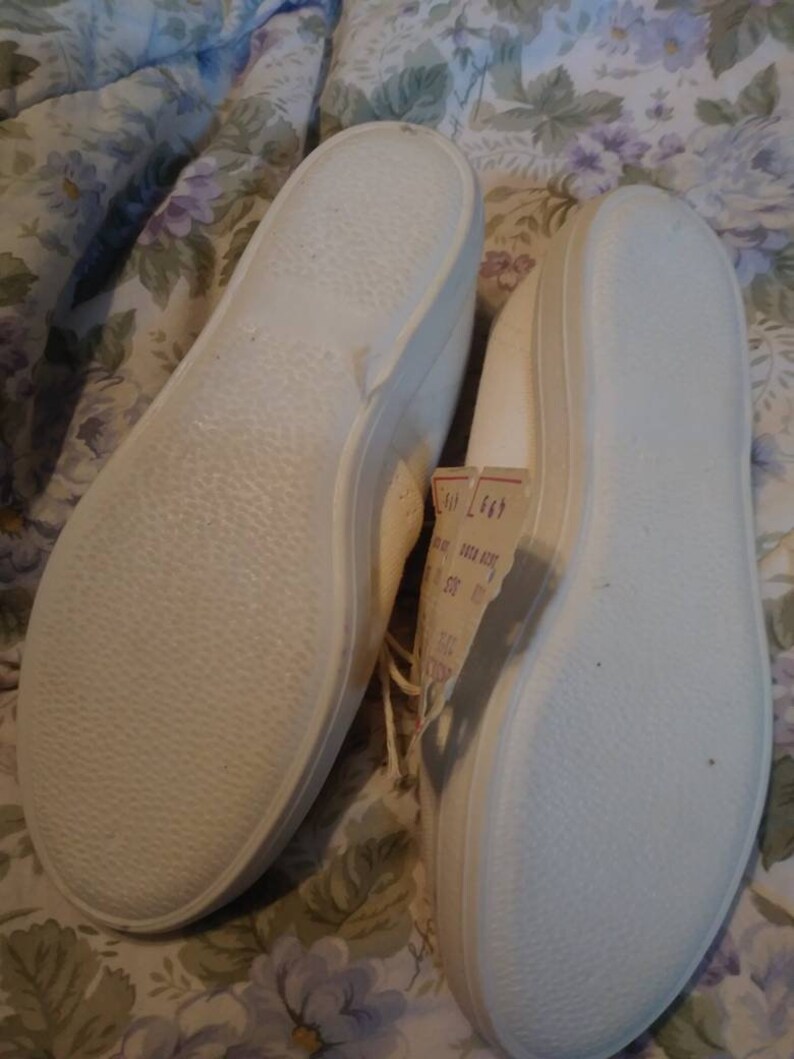 white skippy sneakers