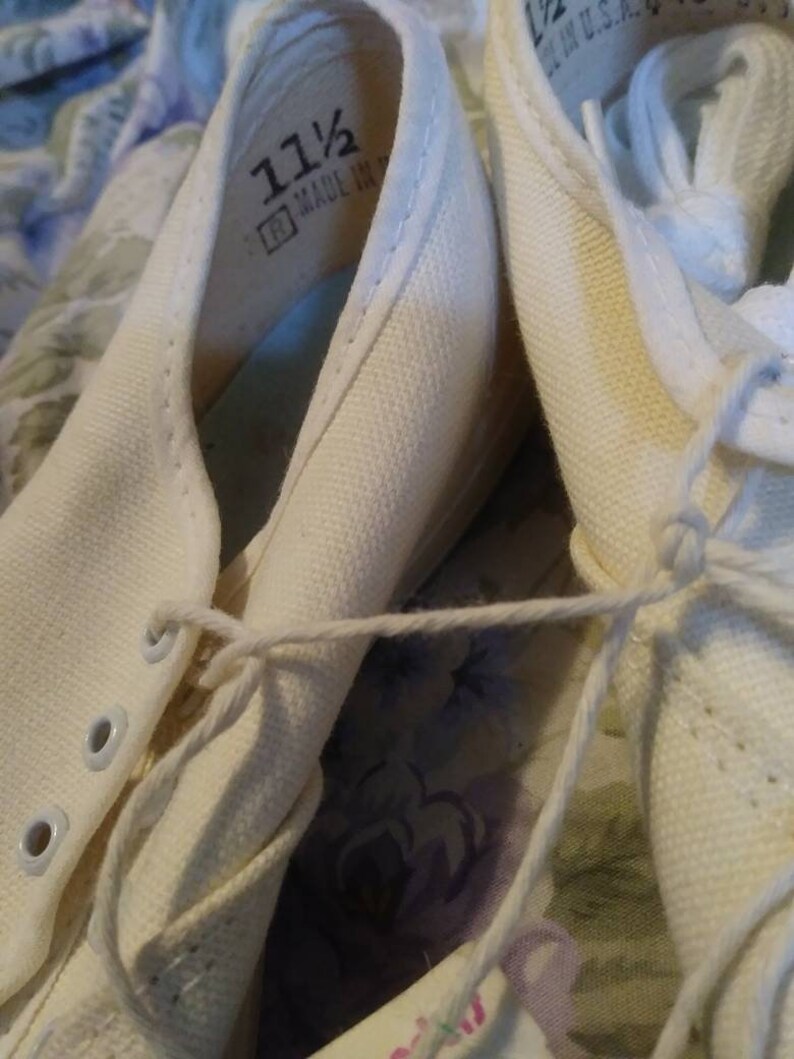 white skippy sneakers