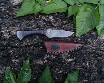 Integral utility knife and sheath