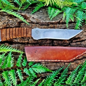 Integral utility Tanto knife