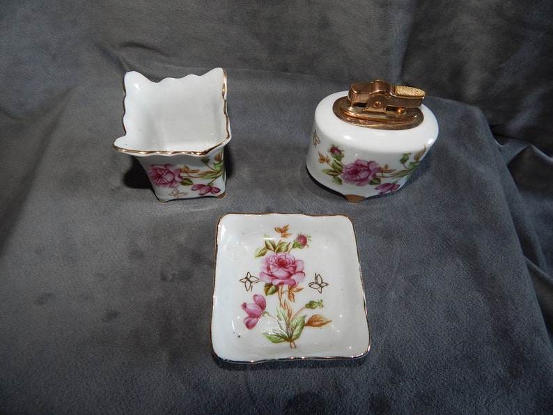 and Cigharette Holder Vintage Hand Painted Japanese Lighter Ashtray