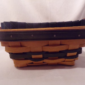 Vintage Longaberger Small Handwoven Basket with Stationary Handles