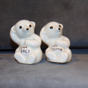 Vintage  White Teddy Bear Salt & Pepper Shakers