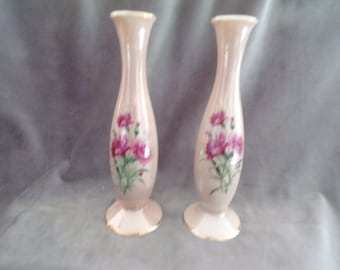 Vintage A Pair of (2)  Bud Vases