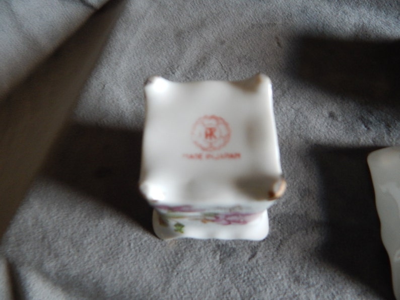 and Cigharette Holder Vintage Hand Painted Japanese Lighter Ashtray