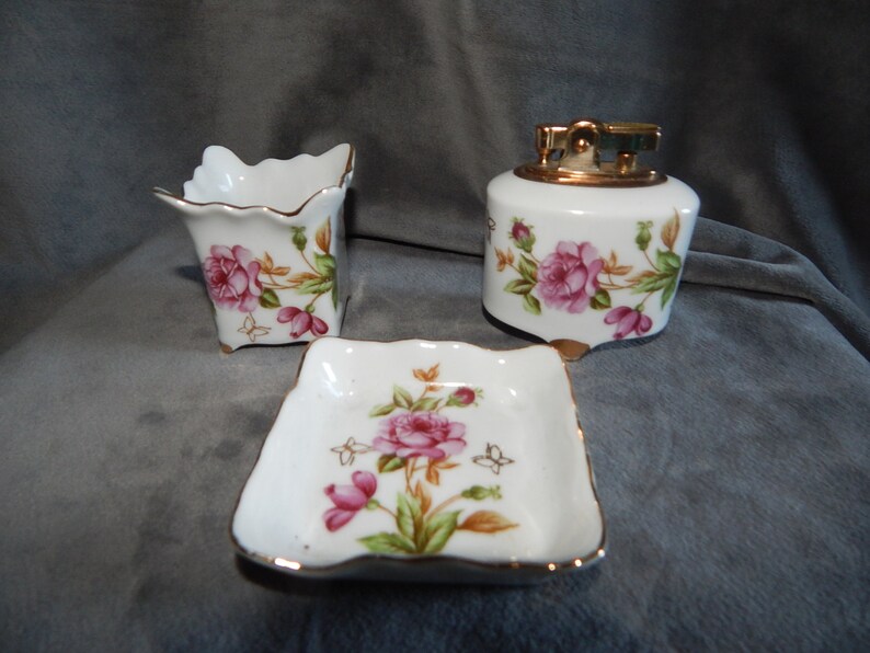 and Cigharette Holder Vintage Hand Painted Japanese Lighter Ashtray