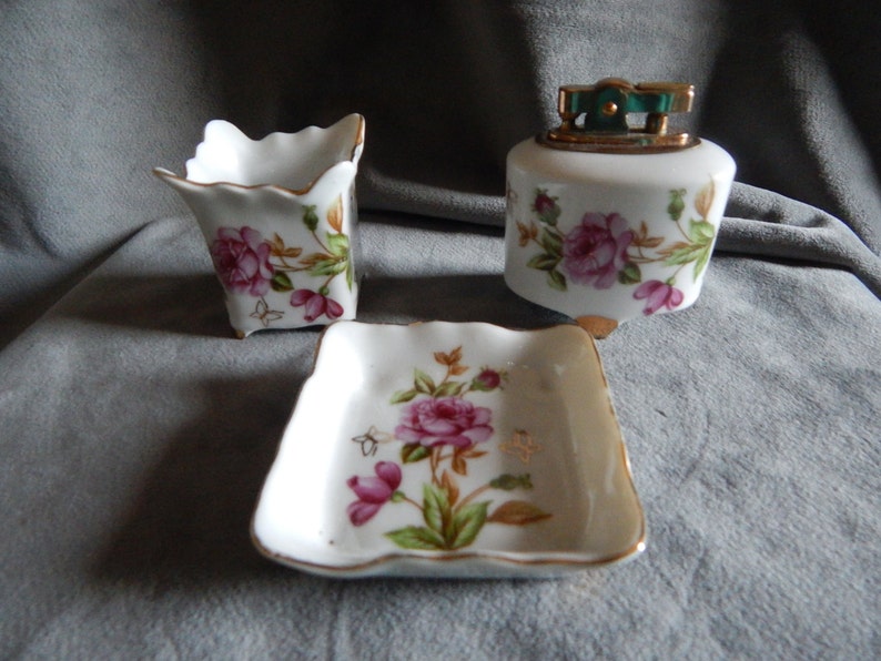 and Cigharette Holder Vintage Hand Painted Japanese Lighter Ashtray