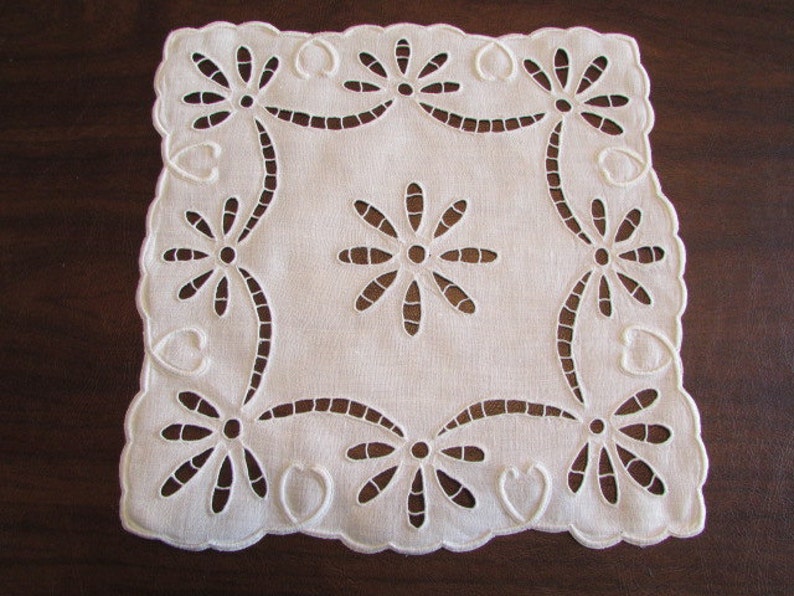 Madeira SQUARE LINEN DOILY with openwork and white on white Hand Embroidery 10 square D-101 image 1