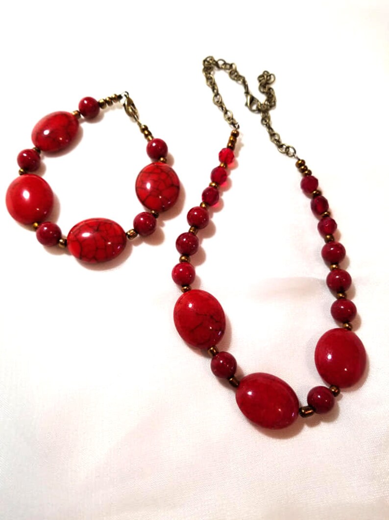 Red Marbled Jewelry Set Beaded Necklace and Bracelet