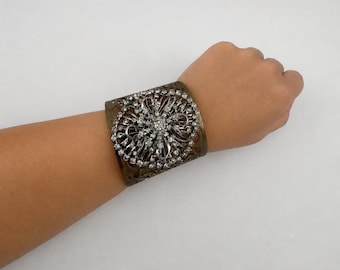 Vintage Rhinestone Statement Cuff Bracelet – Starburst Brooch on Wide Brass Cuff
