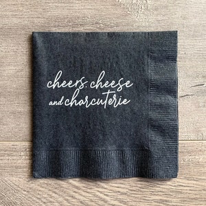 Cheers, Cheese & Charcuterie / Tovagliolo da cocktail per feste al vino nero