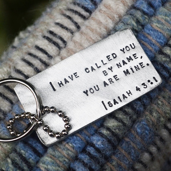 Isaiah name necklace online