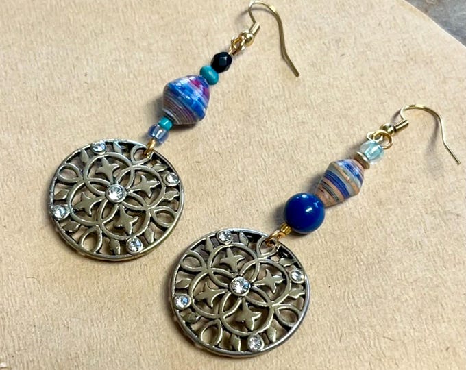 Mismatched Dangle Earrings: Colorful Multi-Material Design (Lightweight)