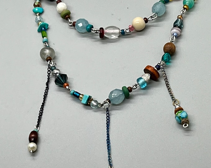 Women’s Multi-Strand Dangling Charm Necklace, Unique Handmade Wire Linked Beaded Statement Necklace, Trendsetting Fashion Statement