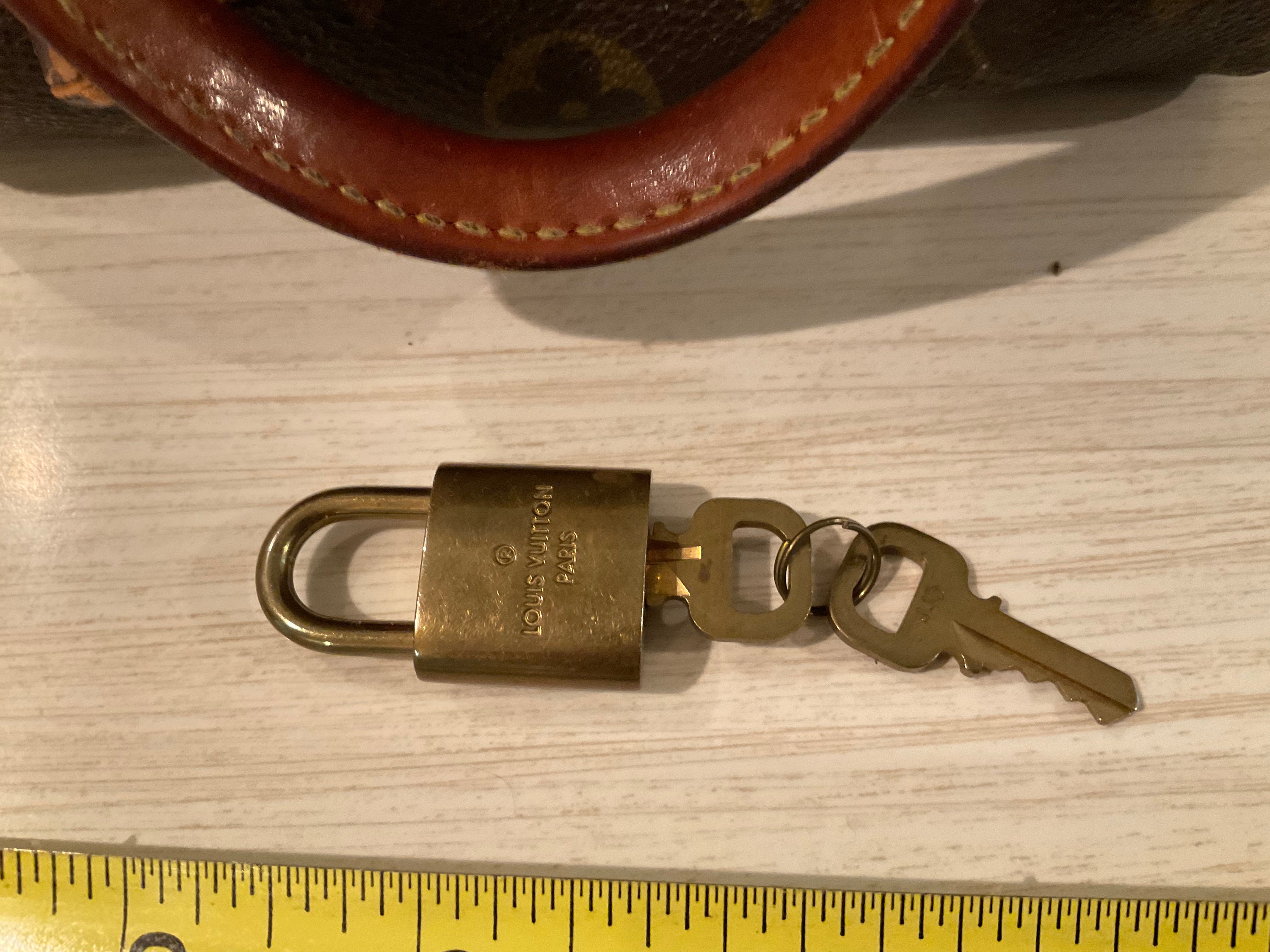 Authentic pre-owned Louis Vuitton lock & key set – Little Bean Vintage