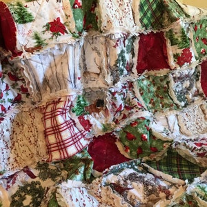 Cardinal Rag Quilt, Winter Berries CottageDome Christmas Deer Barns Wreaths Red Green Lap Quilt Woodland Plaid Pine Home Decor Quilt