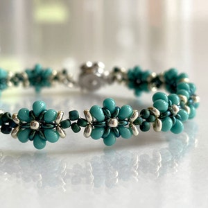 Beading tutorial Flower Drops Chain, beaded chain pattern, beading tutorial for beginners, flower chain beading pattern, necklace, bracelet