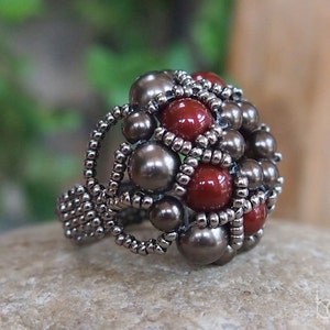 Beading Tutorial Dorothy Ring, Beadwork PDF Pattern with Swarovski Crystal Pearls and japanese seed beads