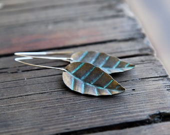 Turquoise blad oorbellen, turquoise oorbellen, tropische sieraden, boho sieraden, koperen bladeren, bungelen oorbellen, boho sieraden, natuur geschenken