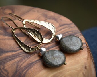 Gold earrings, disk earrings, boho jewelry, hammered earrings, bohemian earrings, yoga jewelry, zen earrings,bridesmaid earrings,gold circle