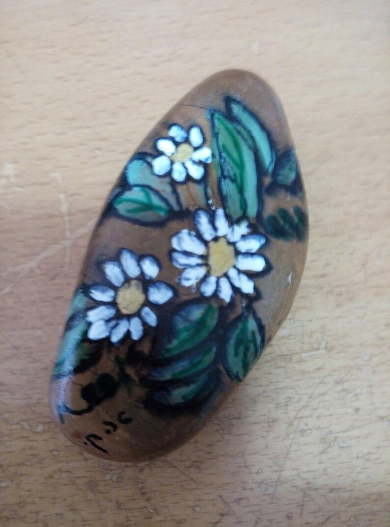 Floral Handpainted Ranking TOP18 Pebble stone rock excellence from Holylan sea Galilei of