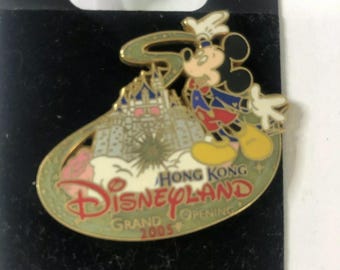 1960's Vintage Disneyland Picture Book Charm Bracelet Original