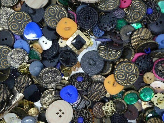 Mixed Lot of Vintage Fancy Buttons 15 oz ~400 Buttons 1950s 1960s #2