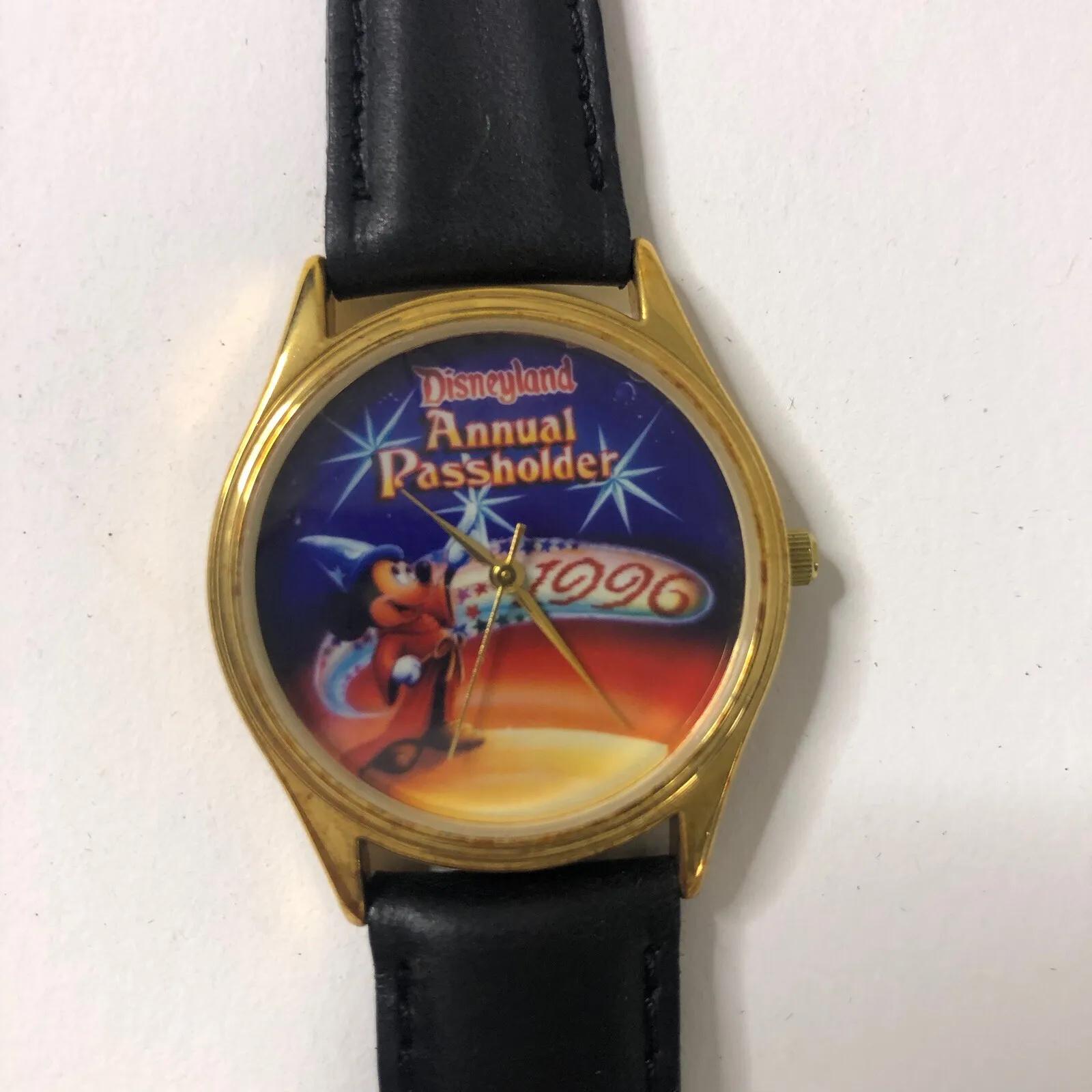 Vintage Disneyland Passhder Watch 1996 Disneyland Annual Passholder Watch- Vintage Unisex  main image 3