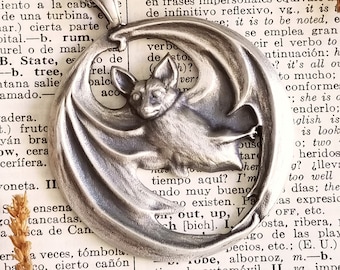 Sterling Silver Bat Necklace, Bat Jewelry, Art Nouveau Necklace, Nature Inspired Jewelry, Witchy Gifts for Her, Goth Accessories, bat-P