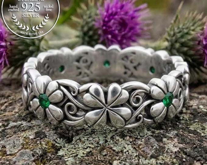 Woman's Sterling Silver & Emerald Clover Wedding Band, Four-Leaf Clover Ring, Irish Shamrock Ring, Botanical Ring, Lucky Clover Ring, 5023